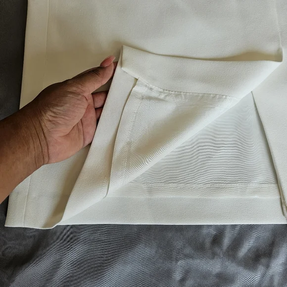 KASPER 🤍 white/cream SKIRT✨️🤍 boss lady look✨️🤍 - Picture 4 of 8